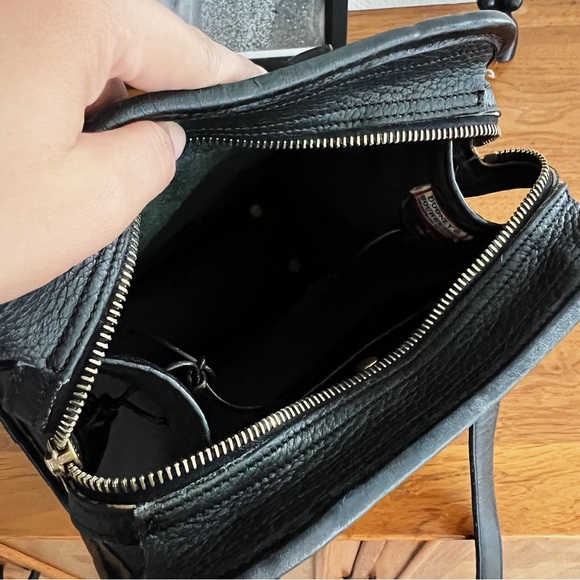 VINTAGE DOONEY AND BOURKE RESTORED BLACK LEATHER COLLECTORS BAG - Picture 10 of 12